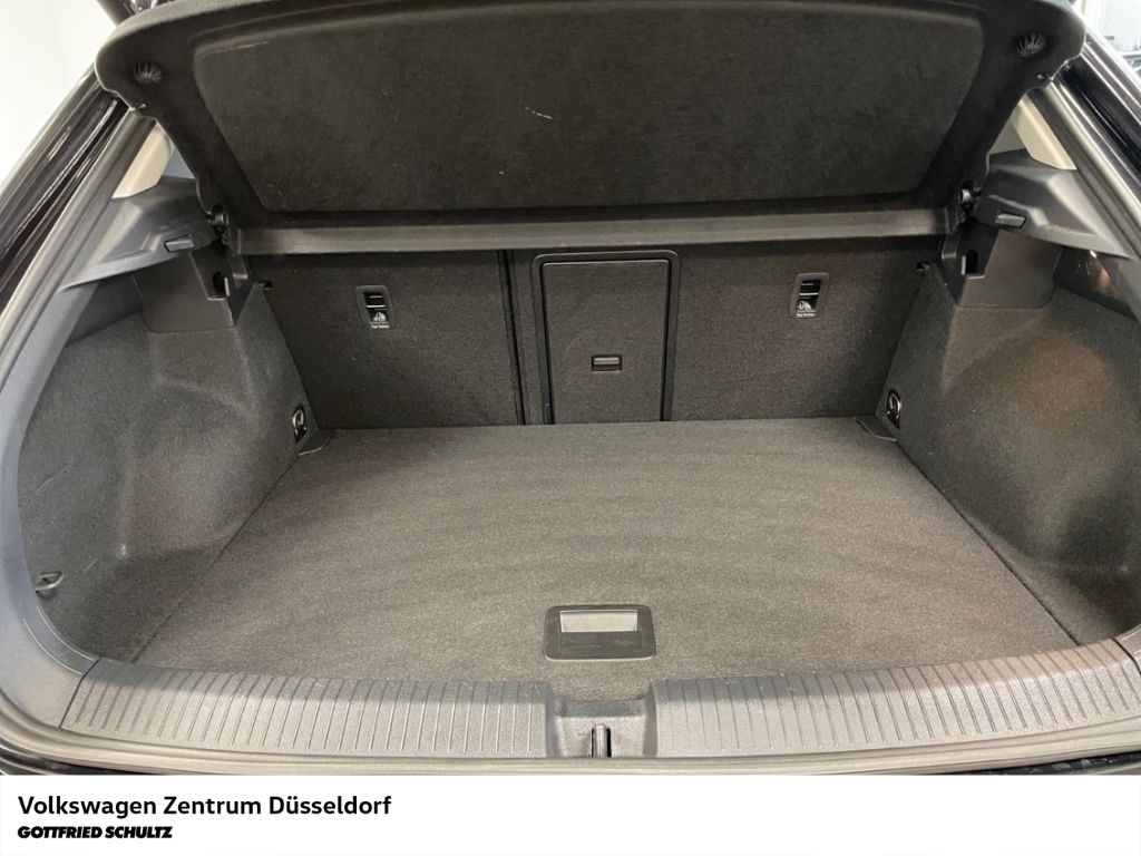 Volkswagen T-Roc 2022 г. Чёрный, пробег 57541 км
