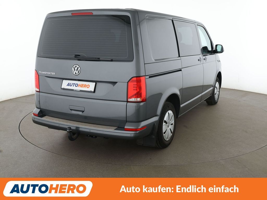 Volkswagen T6 KOMBI 2021 г. Серый, пробег 35630 км