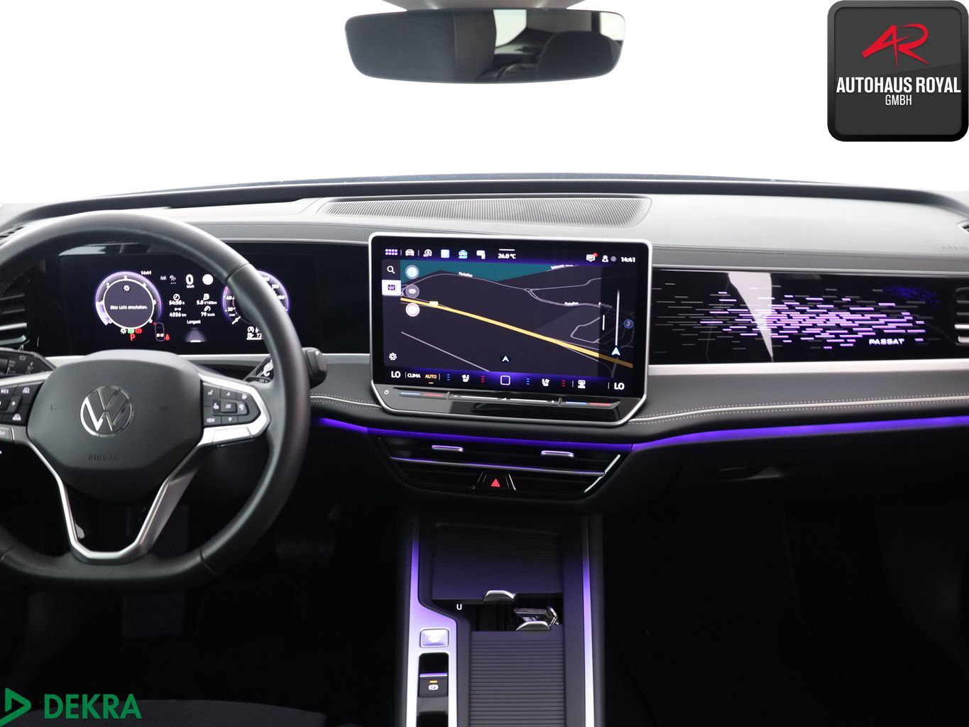 Volkswagen Passat 2024 г. Чёрный, пробег 40000 км