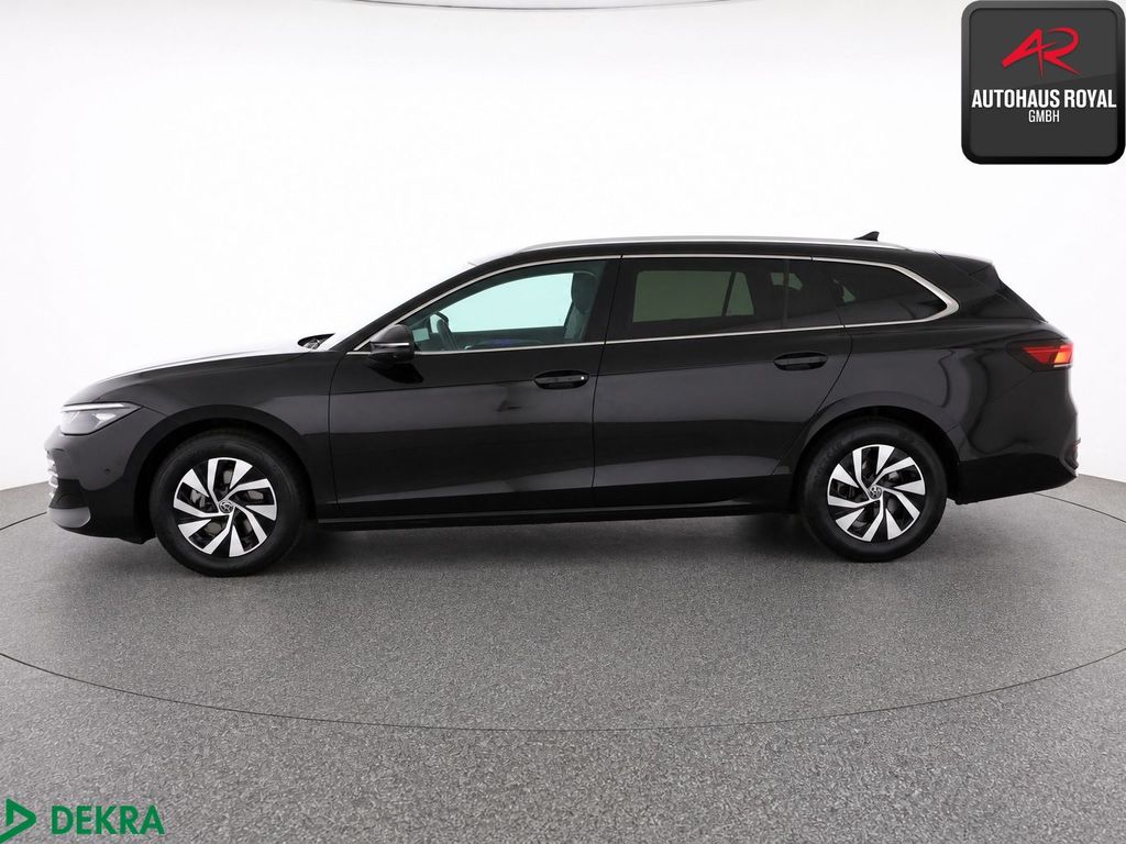 Volkswagen Passat 2024 г. Чёрный, пробег 40000 км