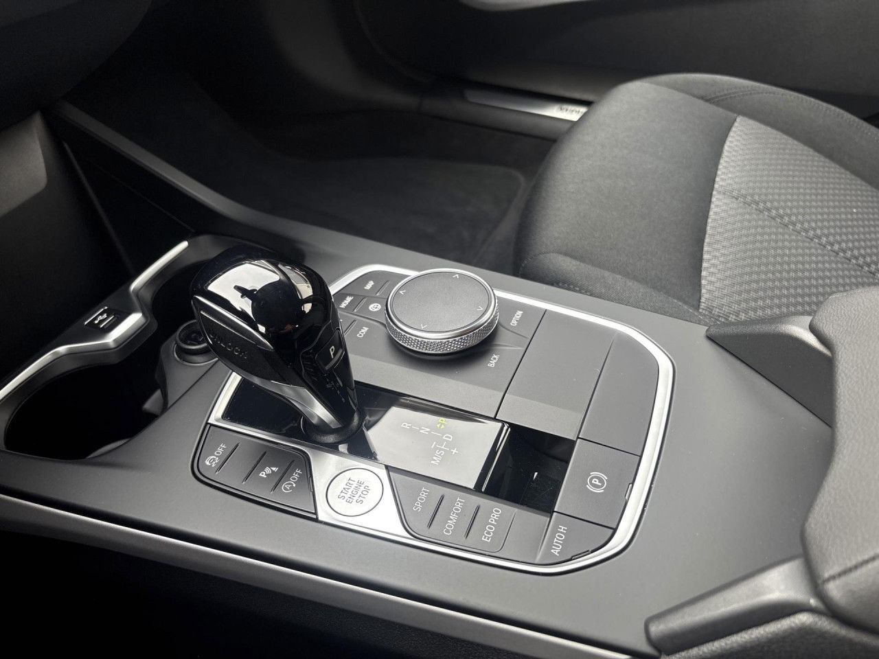 BMW 118 2023 г. Синий, пробег 38409 км