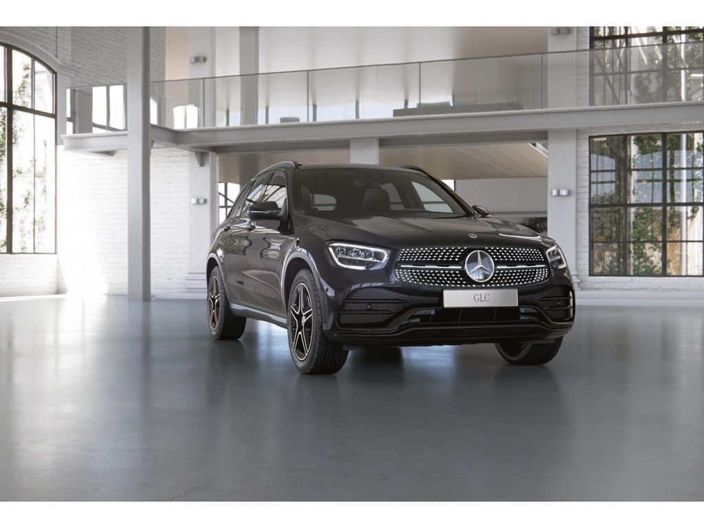 Mercedes-Benz GLC 300 2022 г. Чёрный, пробег 58600 км