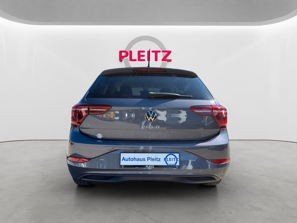 Volkswagen Polo 2023 г. Серый, пробег 37917 км