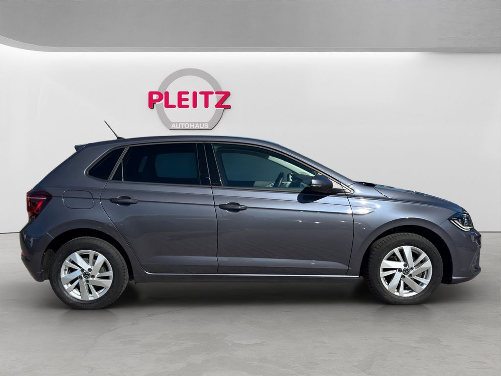 Volkswagen Polo 2023 г. Серый, пробег 37917 км