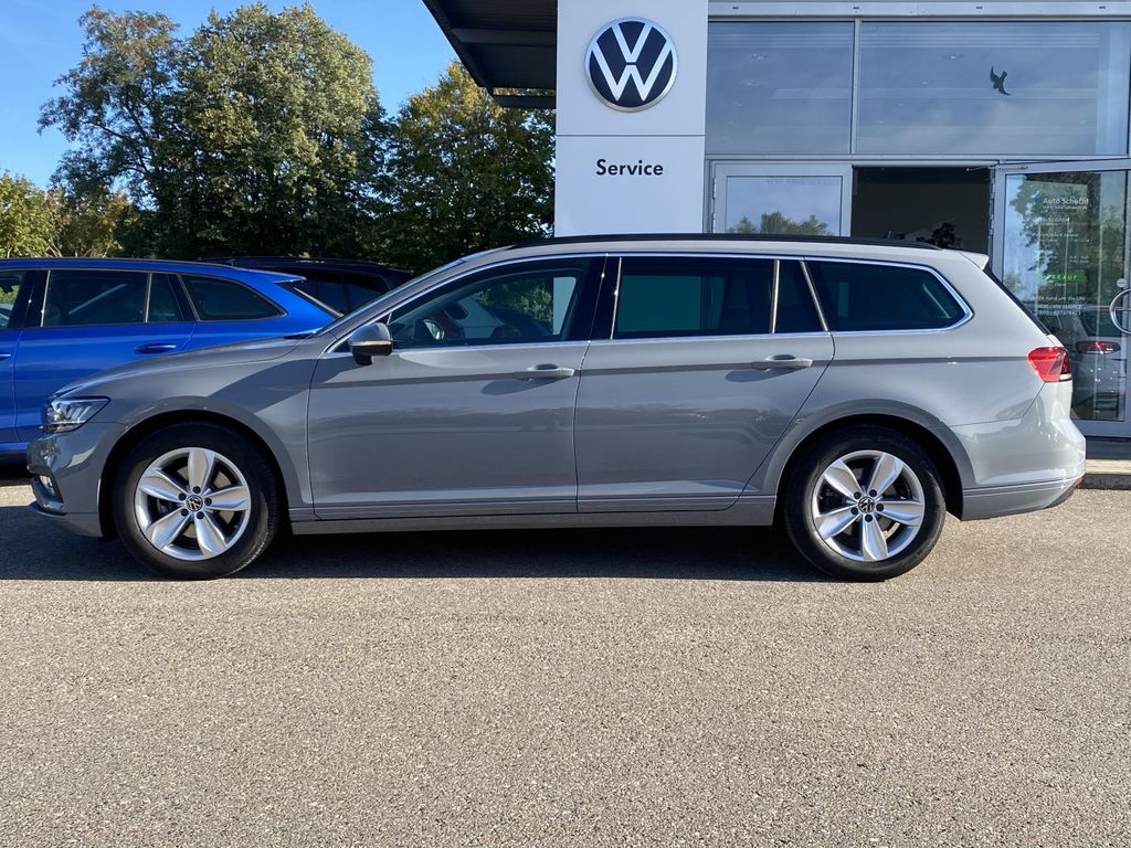 Volkswagen PASSAT VARIANT 2023 г. Серый, пробег 35099 км