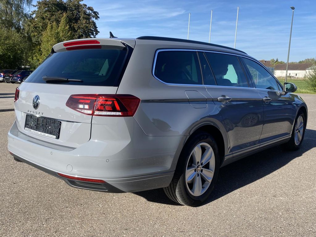 Volkswagen PASSAT VARIANT 2023 г. Серый, пробег 35099 км