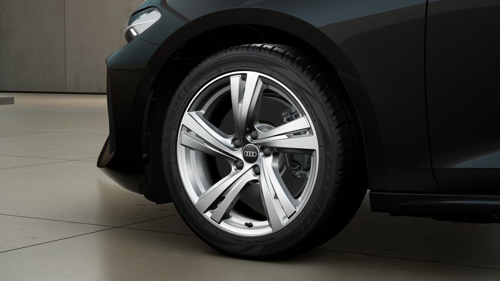 Audi A5 2026 г. Чёрный, пробег 30138 км