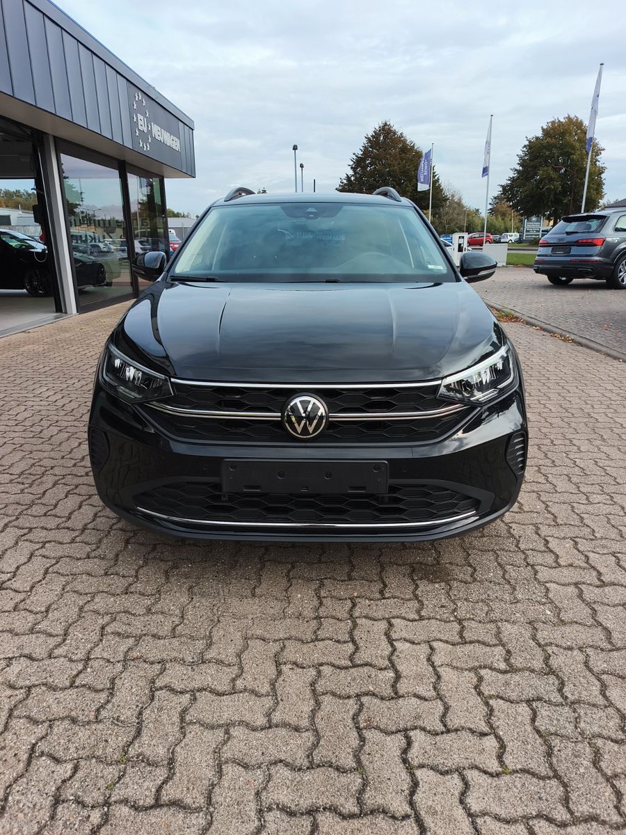 Volkswagen Taigo 2025 г. Чёрный, пробег 40000 км