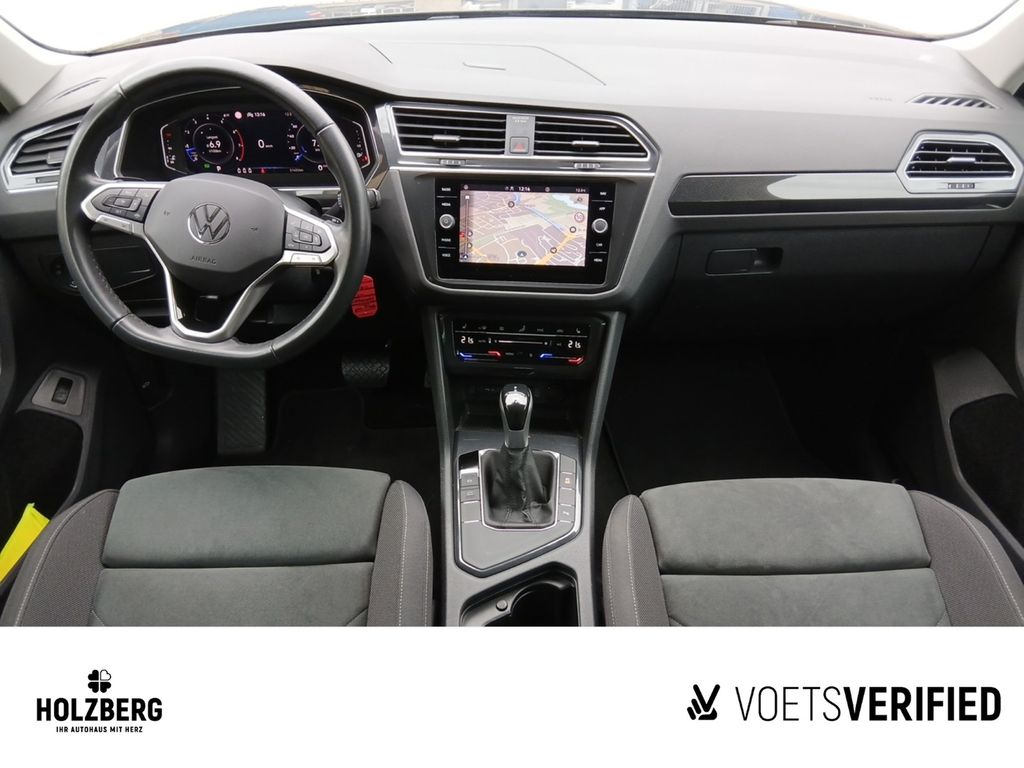 Volkswagen Tiguan 2023 г. Серый, пробег 51450 км