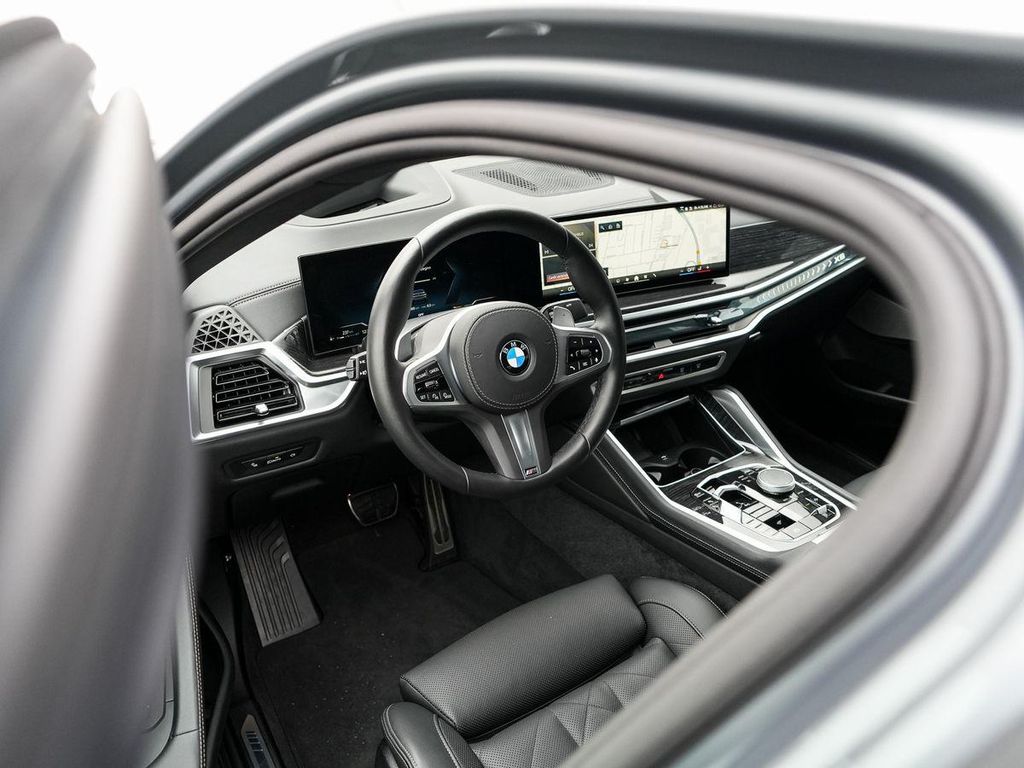 BMW X6 2025 г. Серый, пробег 24999 км