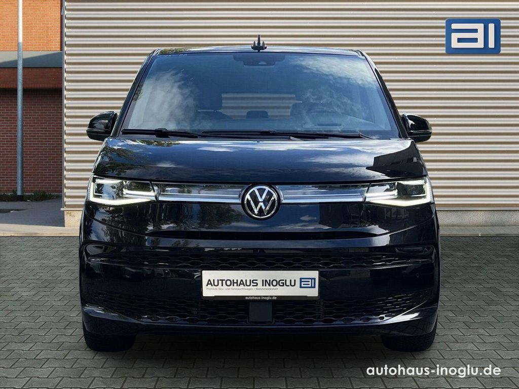 Volkswagen T7 MULTIVAN 2023 г. Чёрный, пробег 52970 км