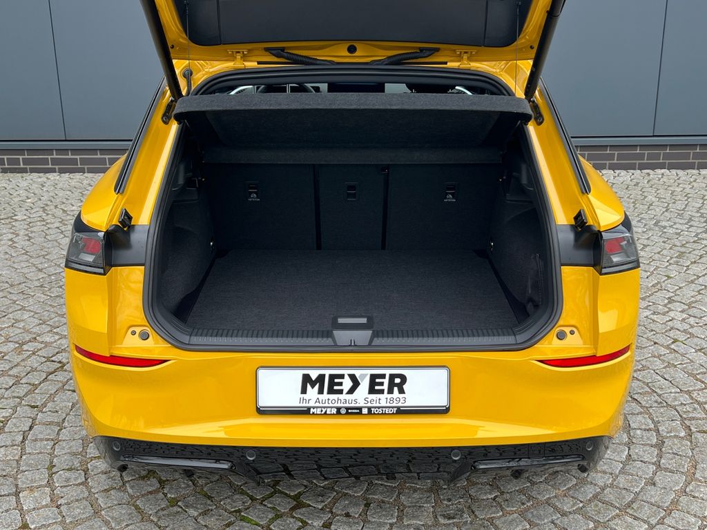 Volkswagen T-Roc 2025 г. Жёлтый, пробег 10500 км