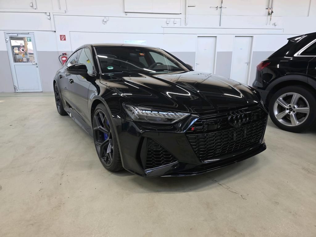 Audi RS7 2024 г. Чёрный, пробег 39998 км