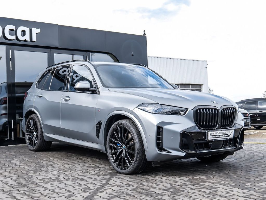 BMW X5 2025 г. Серый, пробег 20050 км