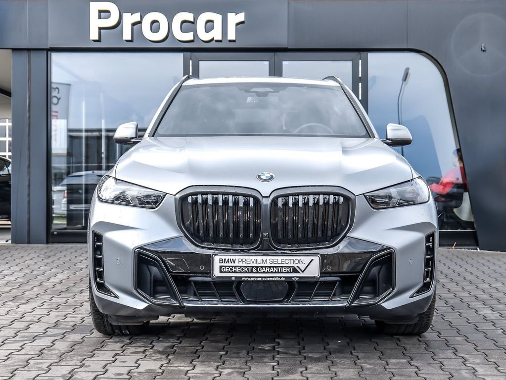 BMW X5 2025 г. Серый, пробег 20050 км