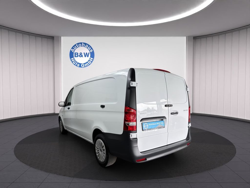 Mercedes-Benz Vito 2024 г. Белый, пробег 48359 км