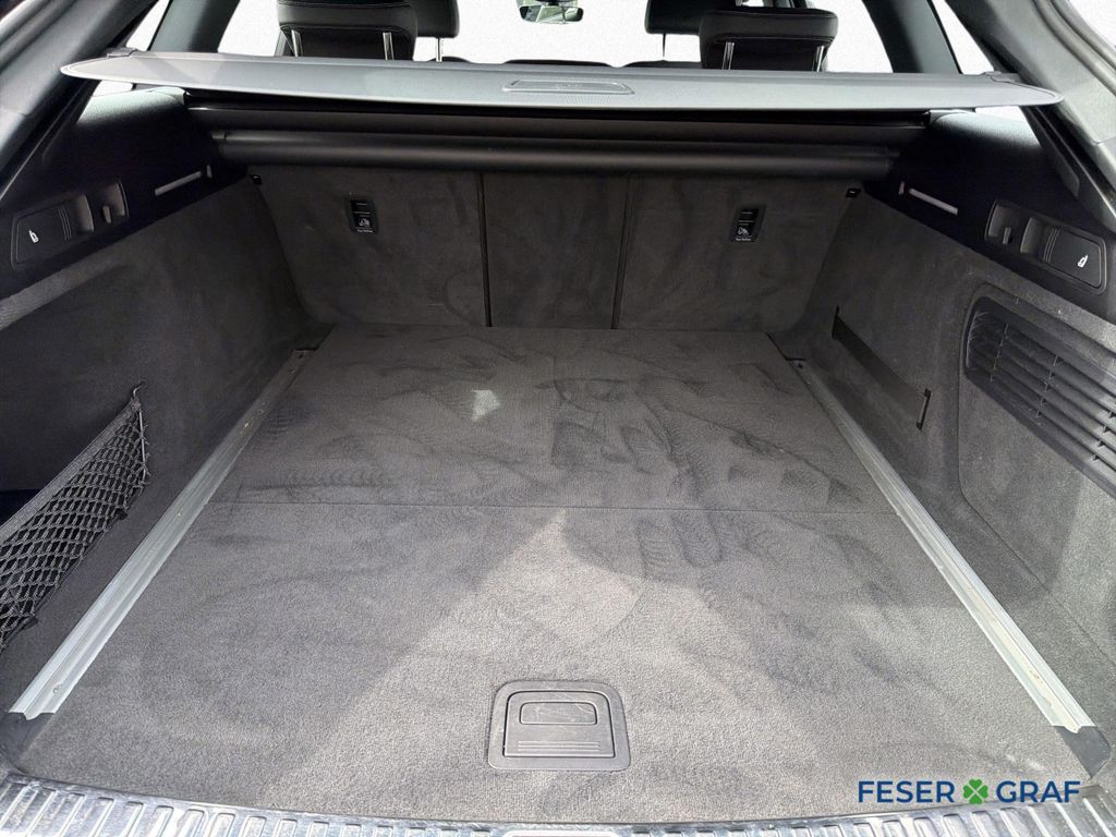 Audi A6 2025 г. Чёрный, пробег 33390 км