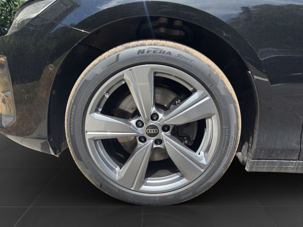 Audi A6 2025 г. Чёрный, пробег 30849 км