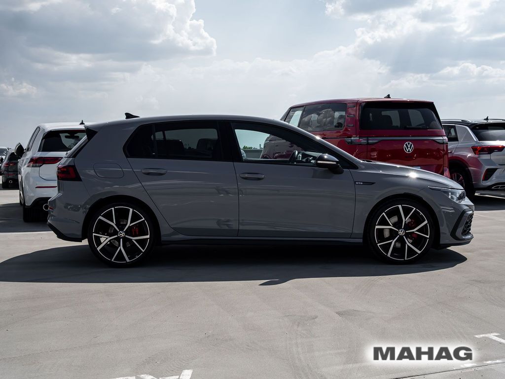 Volkswagen Golf 2022 г. Серый, пробег 51726 км