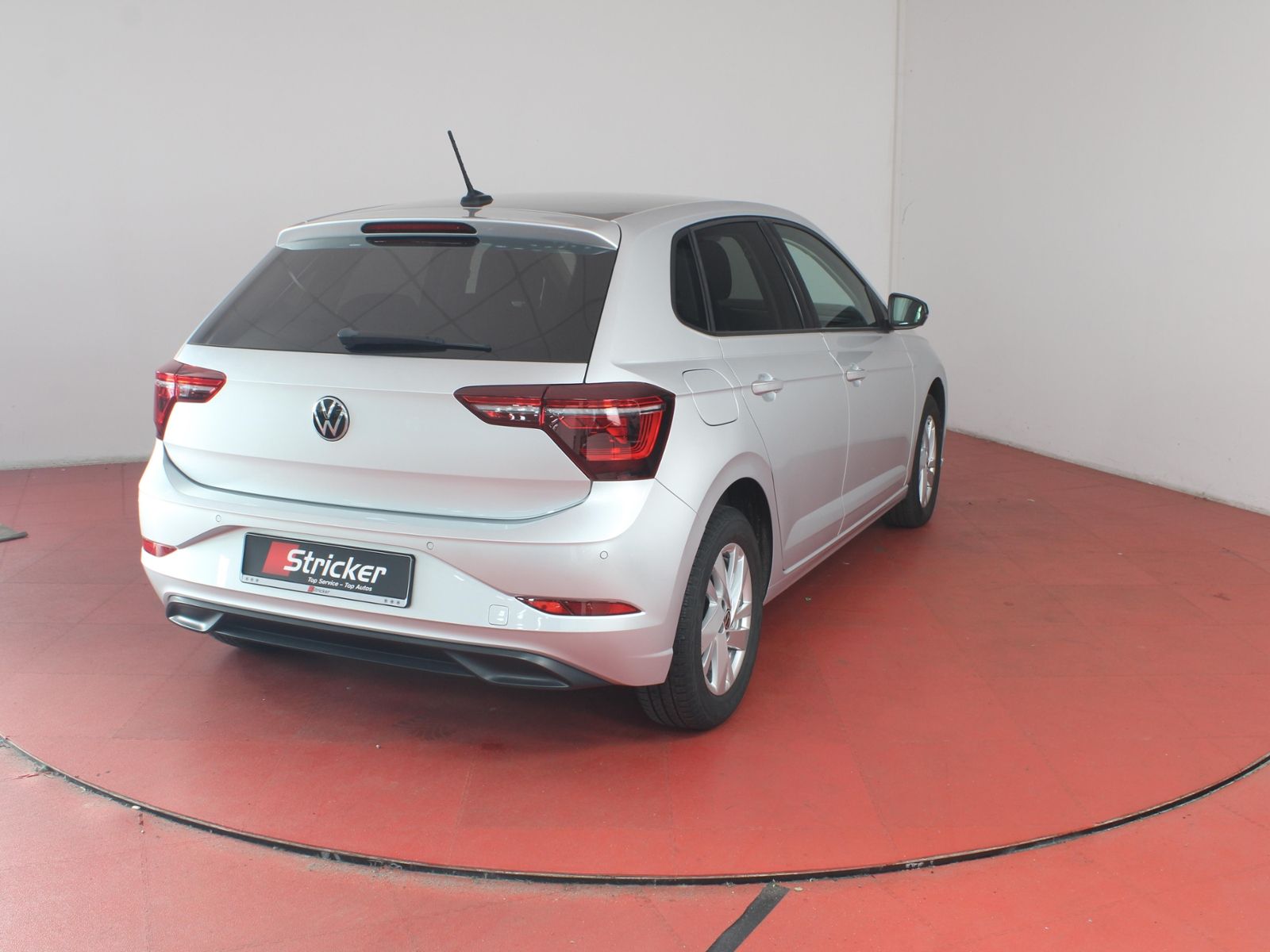 Volkswagen Polo 2024 г. Серебристый, пробег 50529 км