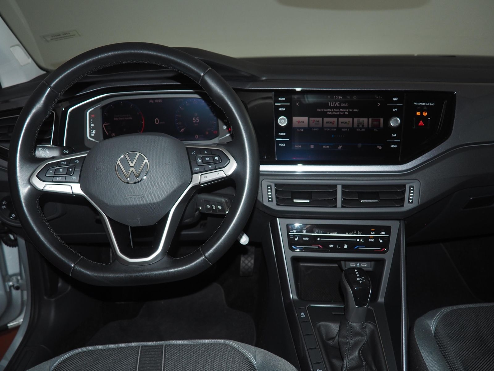Volkswagen Polo 2024 г. Серебристый, пробег 50529 км