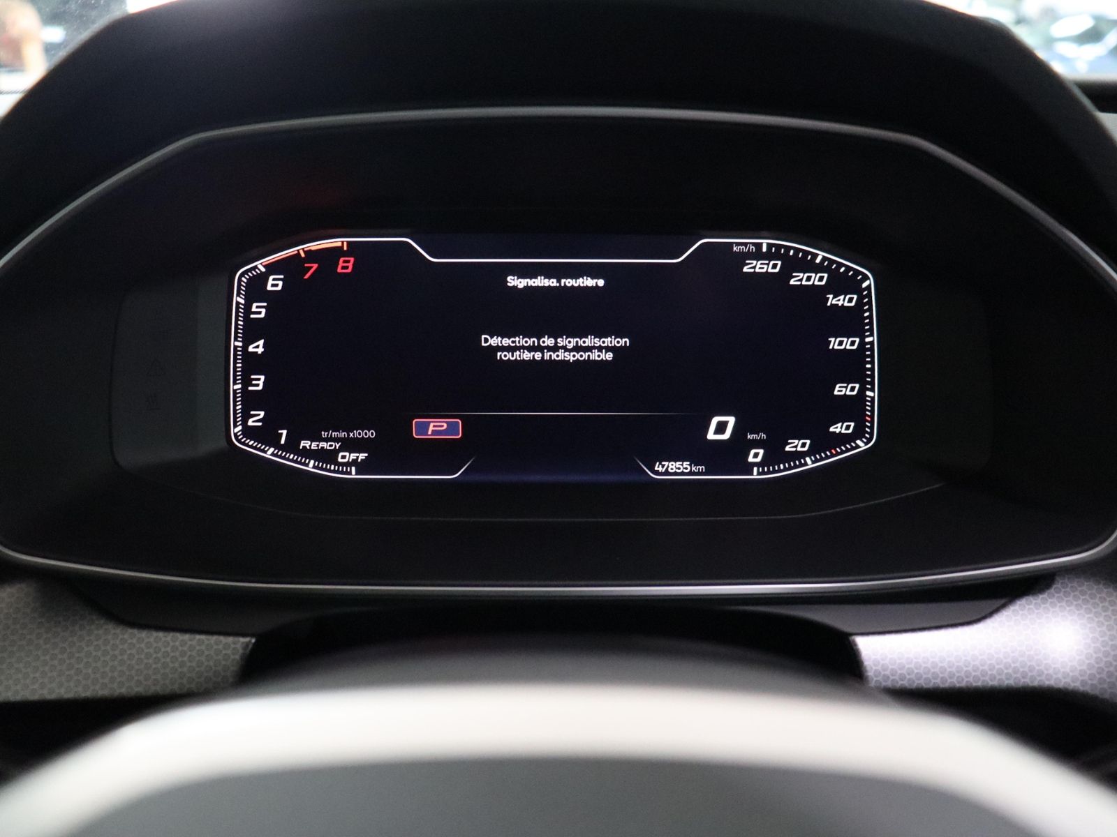 SEAT Leon 2023 г. Серый, пробег 47845 км