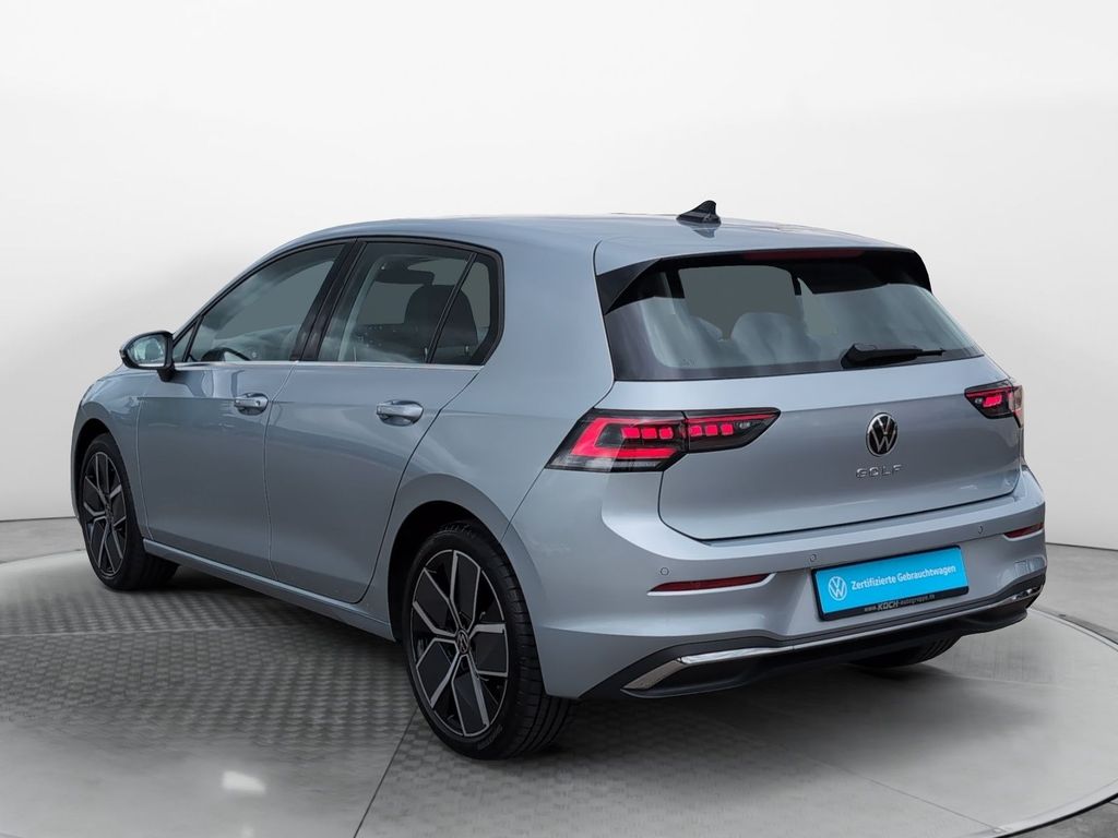 Volkswagen Golf 2025 г. Серый, пробег 5200 км