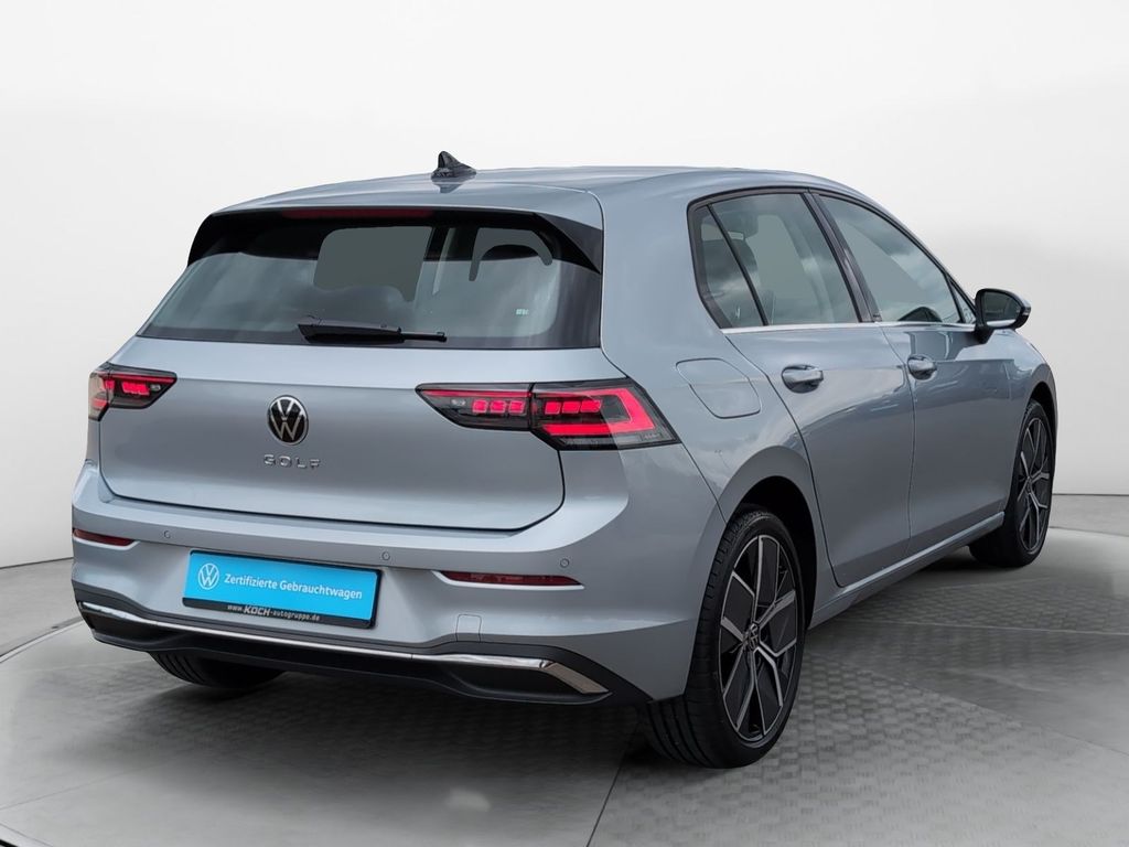 Volkswagen Golf 2025 г. Серый, пробег 5200 км