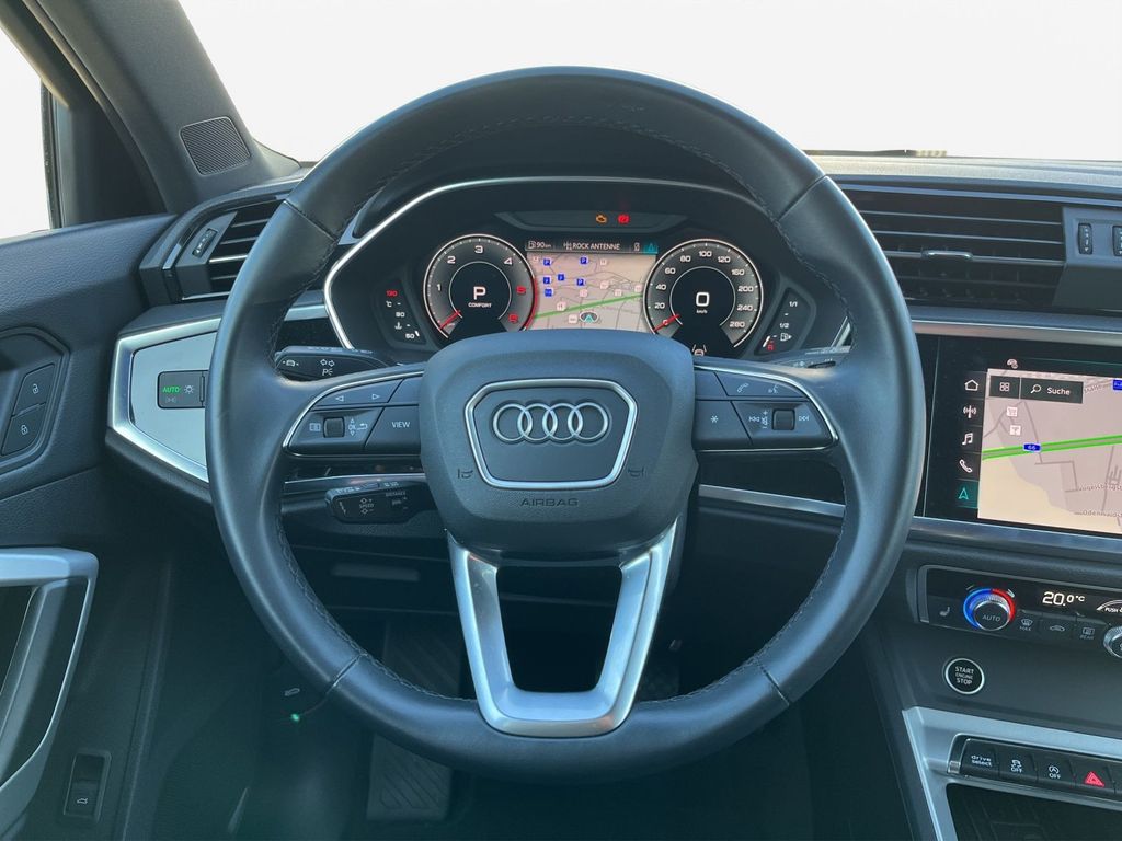 Audi Q3 2024 г. Синий, пробег 25119 км