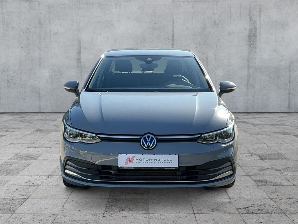 Volkswagen Golf 2024 г. Серый, пробег 33631 км