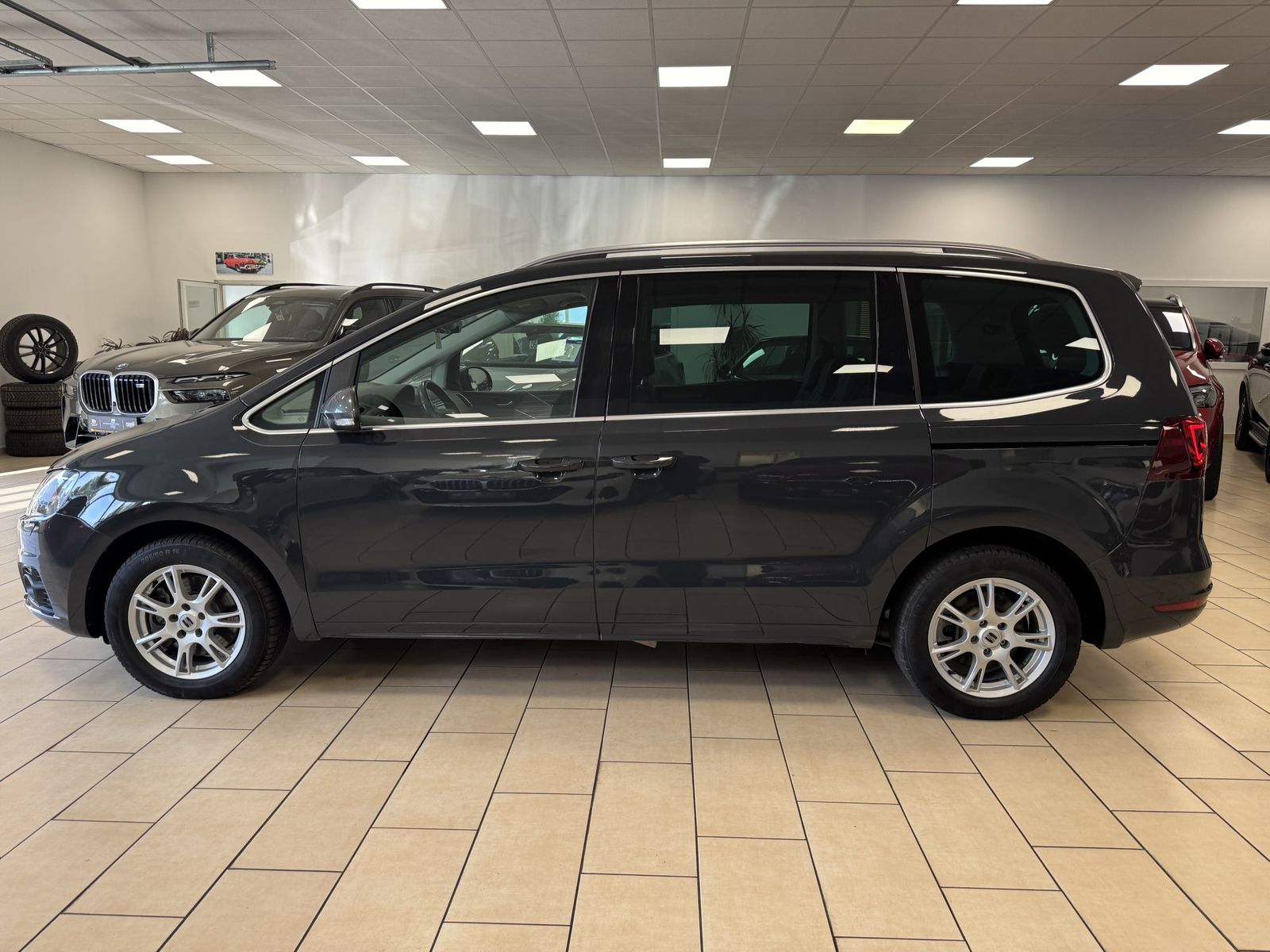 SEAT Alhambra 2022 г. Серый, пробег 57098 км