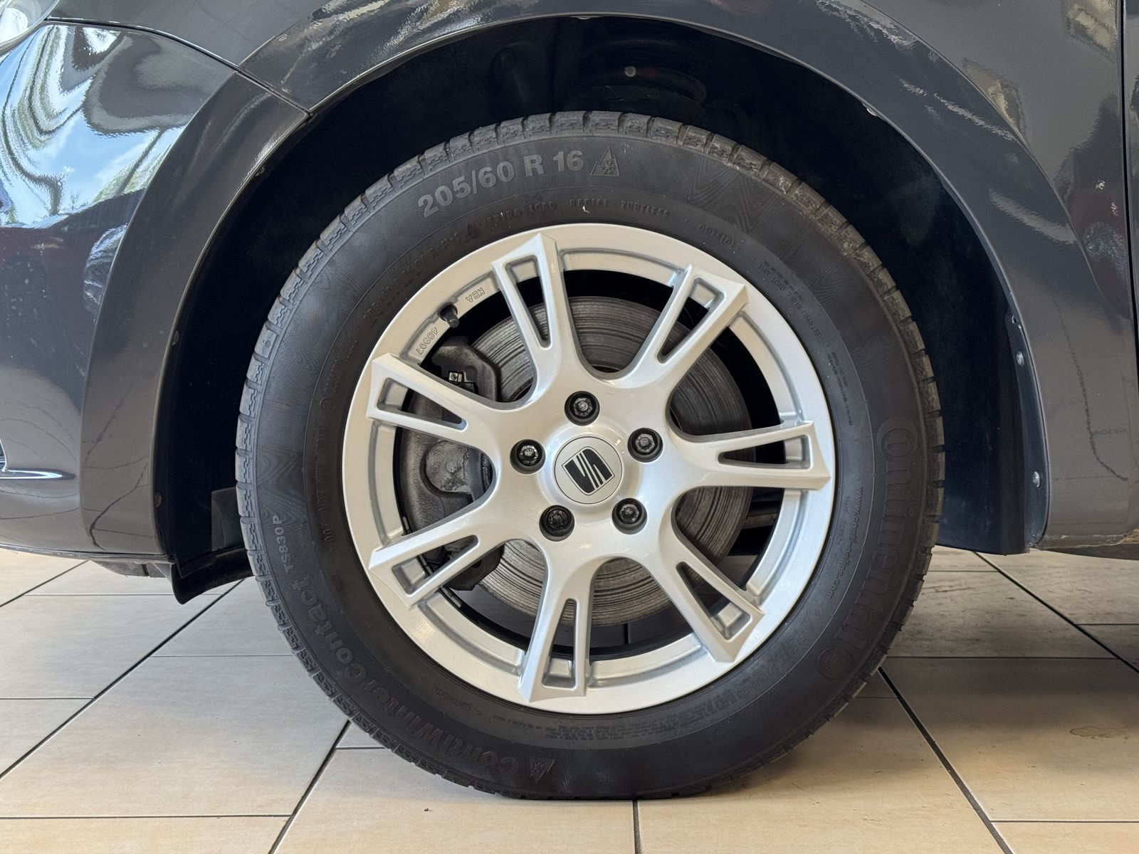 SEAT Alhambra 2022 г. Серый, пробег 57098 км