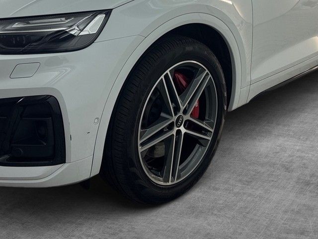 Audi SQ5 2022 г. Белый, пробег 33805 км