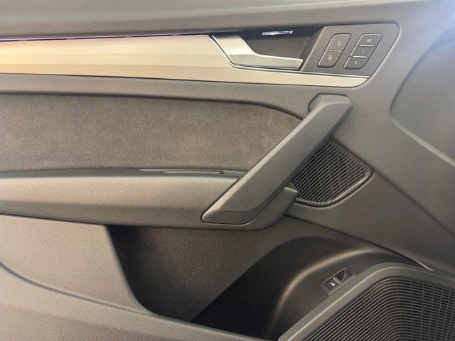 Audi SQ5 2022 г. Белый, пробег 33805 км