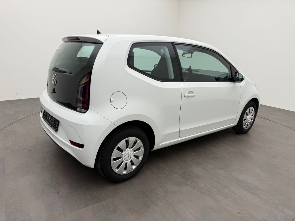 Volkswagen up! 2022 г. Белый, пробег 18090 км