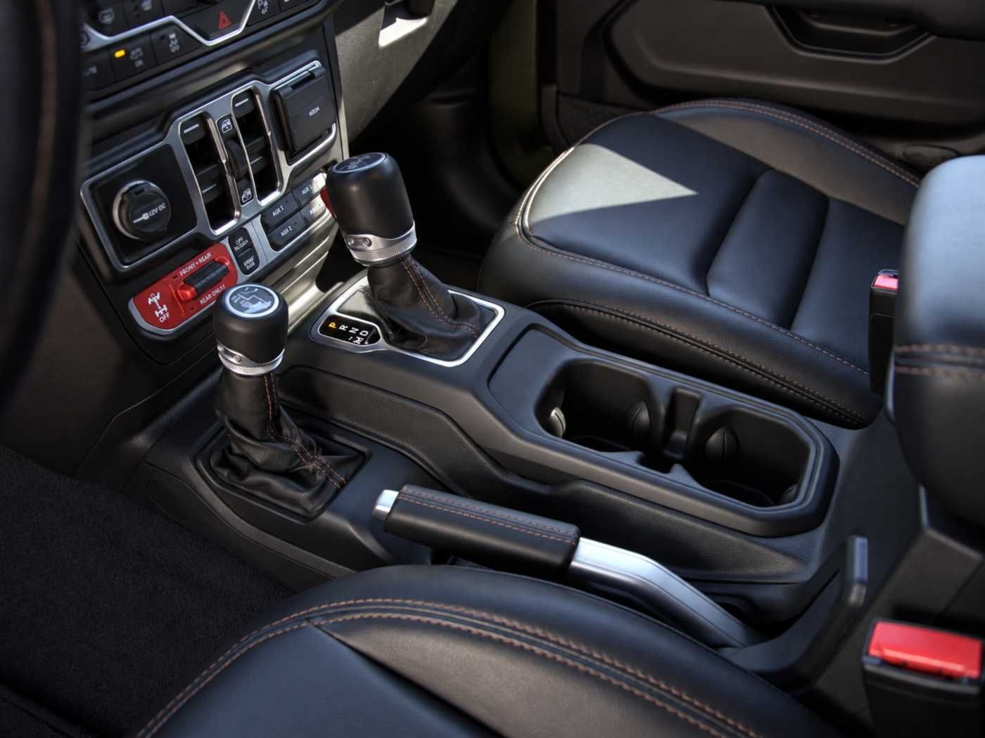Jeep Wrangler 2022 г. Зелёный, пробег 35700 км
