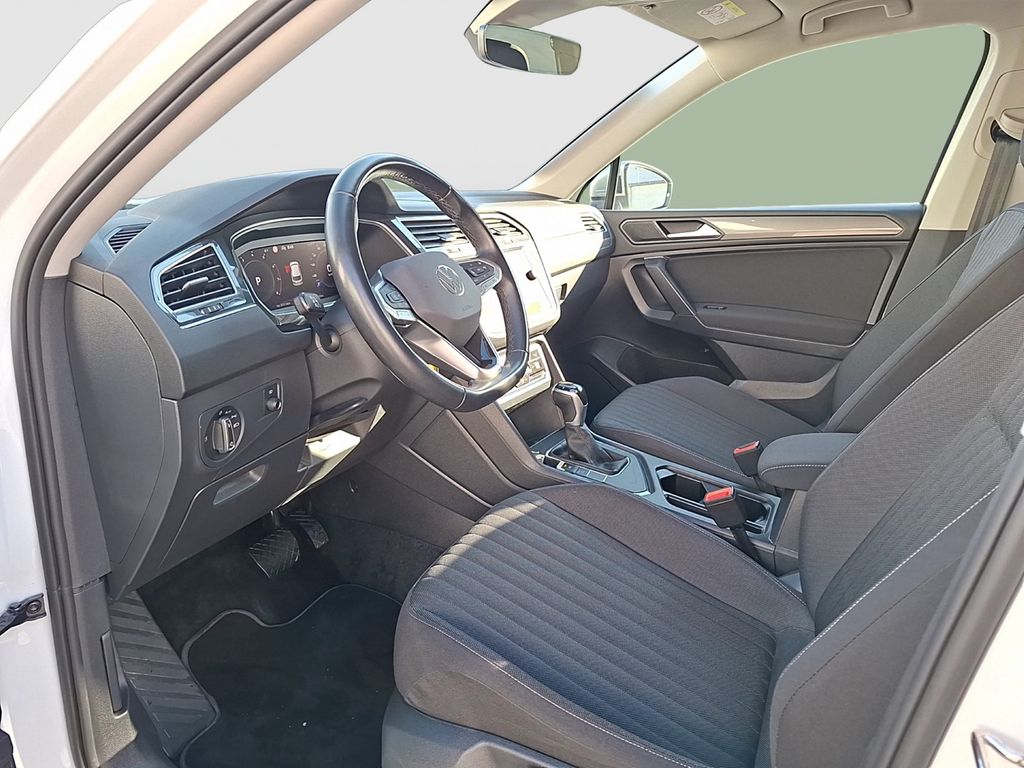 Volkswagen TIGUAN ALLSPACE 2022 г. Белый, пробег 51000 км