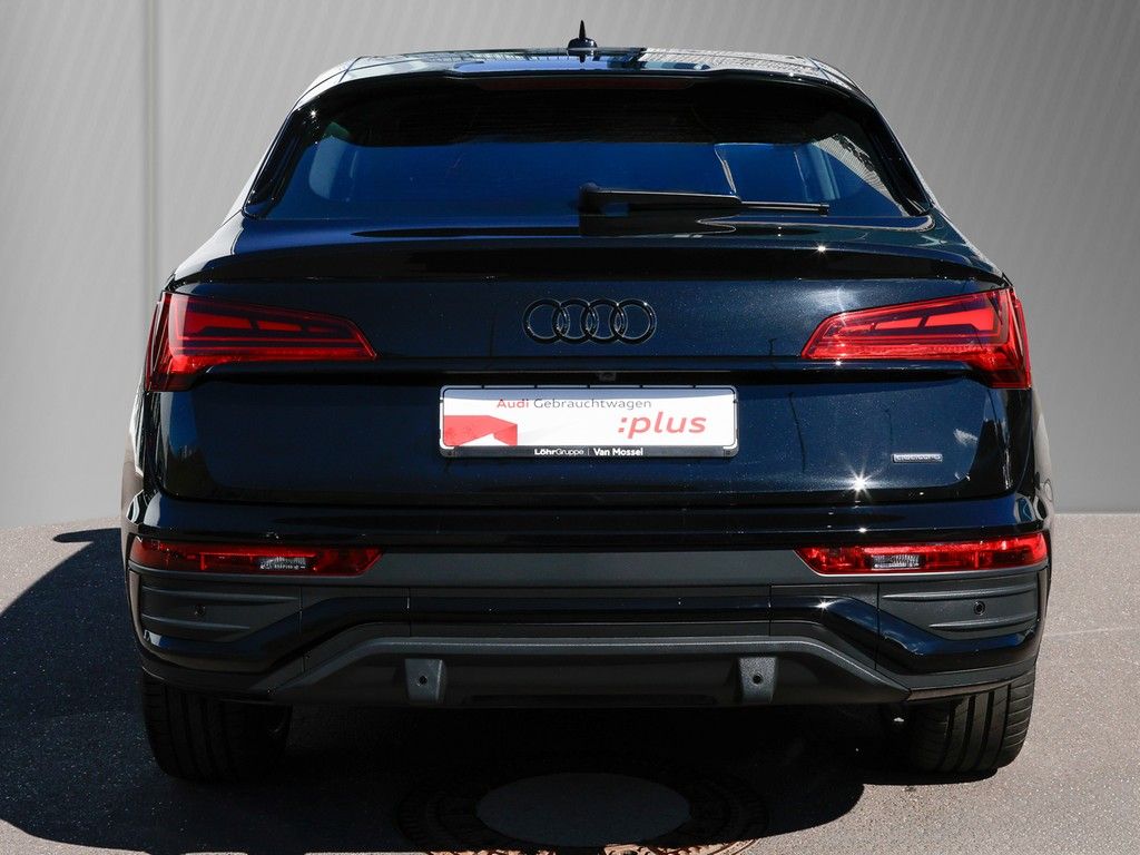 Audi Q5 2023 г. Чёрный, пробег 57980 км