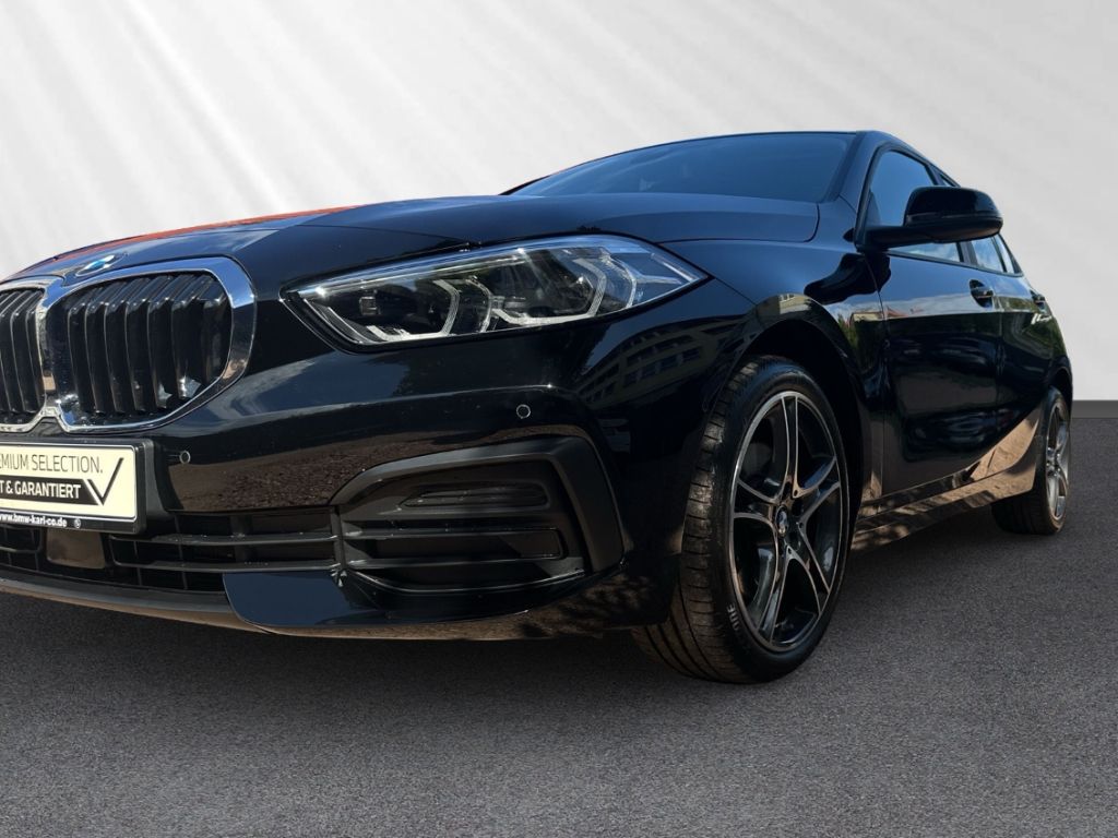 BMW 118 2023 г. Чёрный, пробег 28529 км