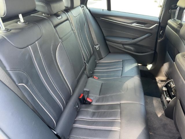 BMW 540 2022 г. Чёрный, пробег 43786 км
