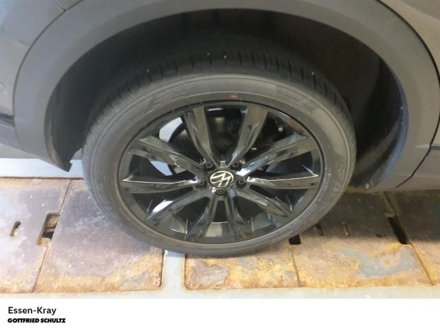 Volkswagen T-Roc 2022 г. Серый, пробег 42240 км