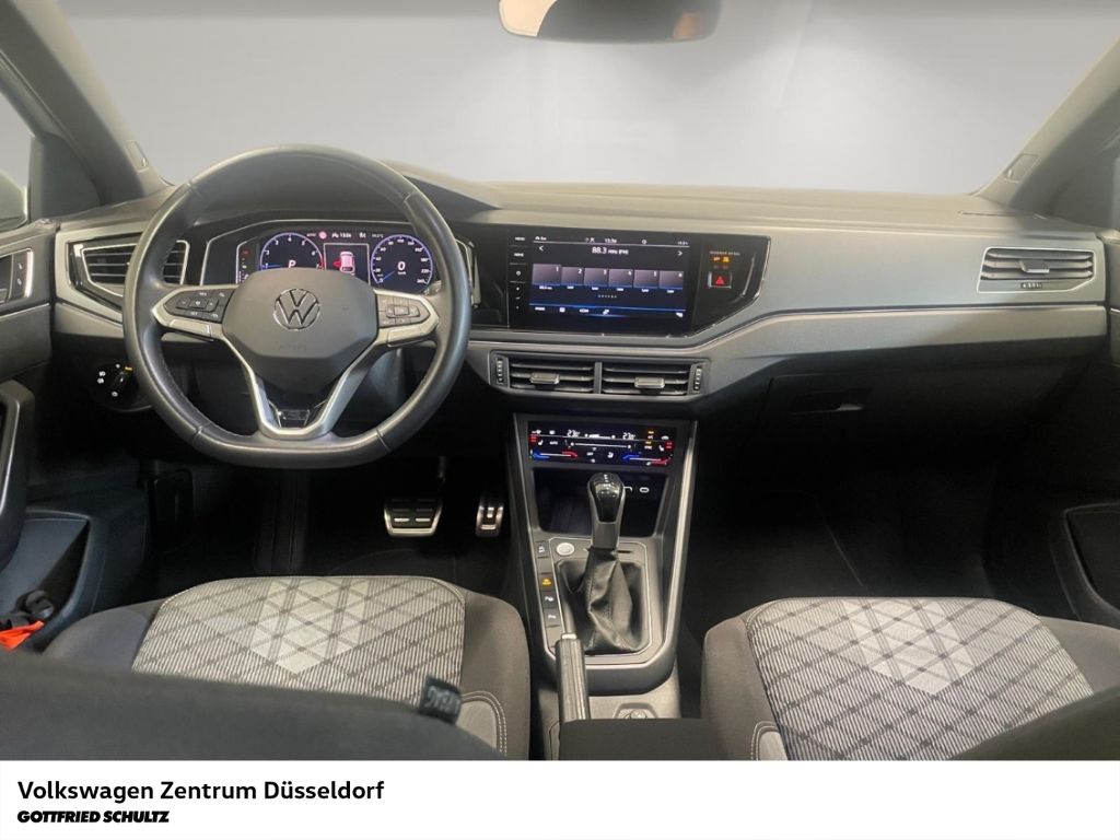 Volkswagen Taigo 2023 г. Серебристый, пробег 35860 км