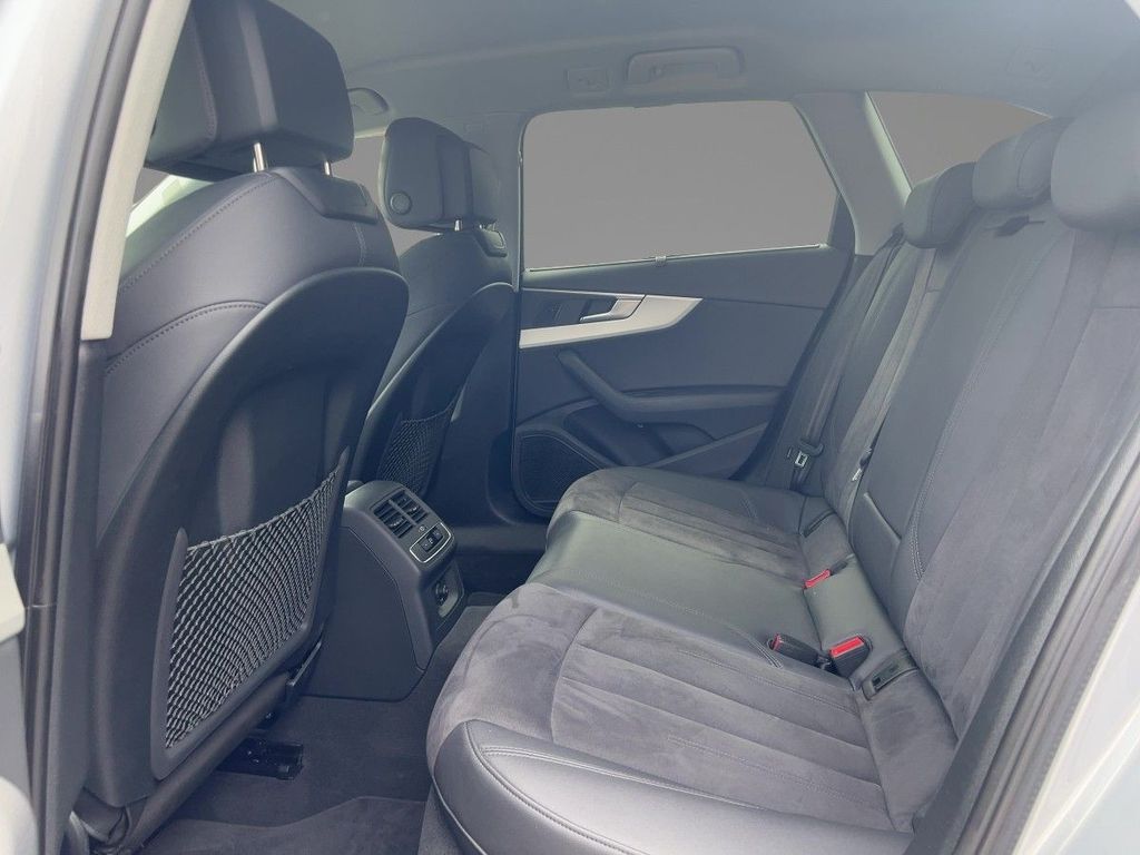 Audi A4 2023 г. Серебристый, пробег 55320 км