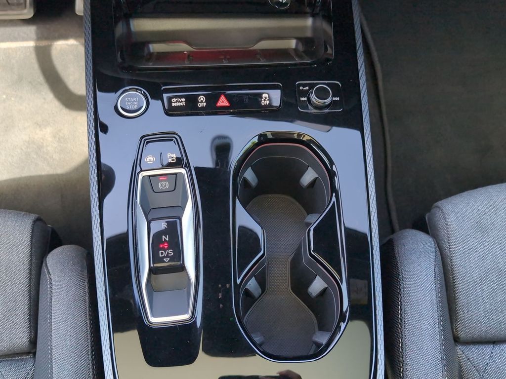 Audi A5 2025 г. Синий, пробег 29498 км