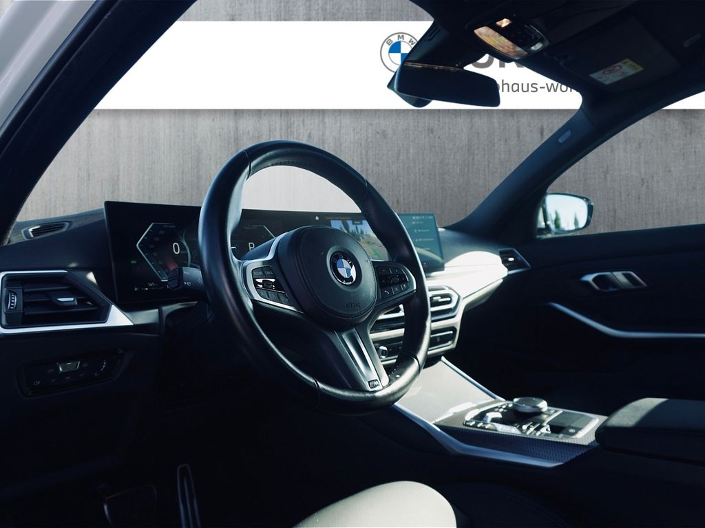 BMW 320 2023 г. Белый, пробег 49300 км
