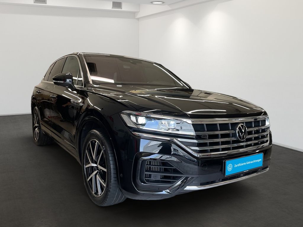 Volkswagen Touareg 2022 г. Чёрный, пробег 39160 км