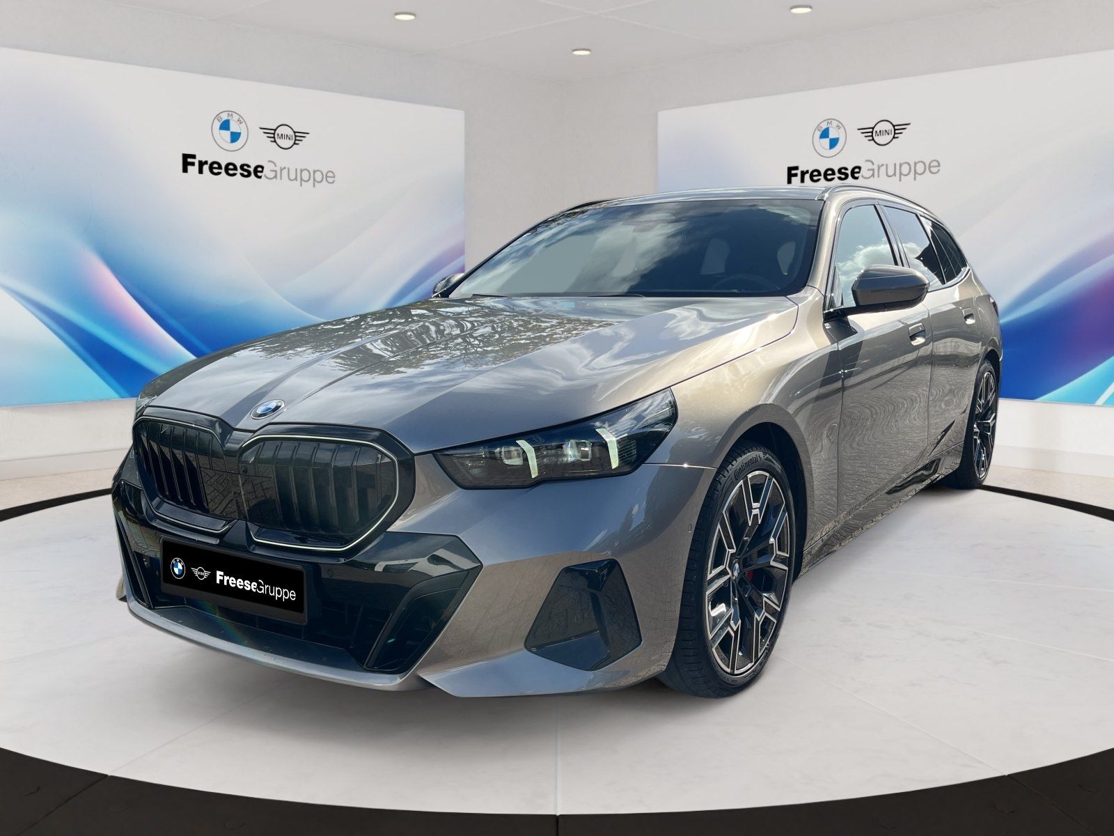 BMW 520 2026 г. Серебристый, пробег 24563 км