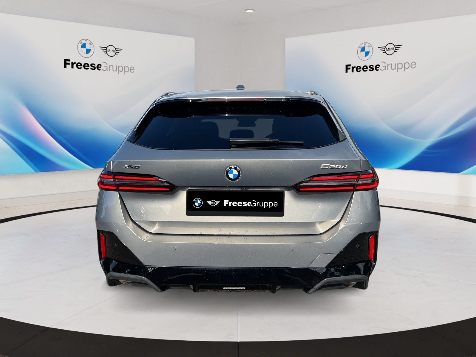 BMW 520 2026 г. Серебристый, пробег 24563 км