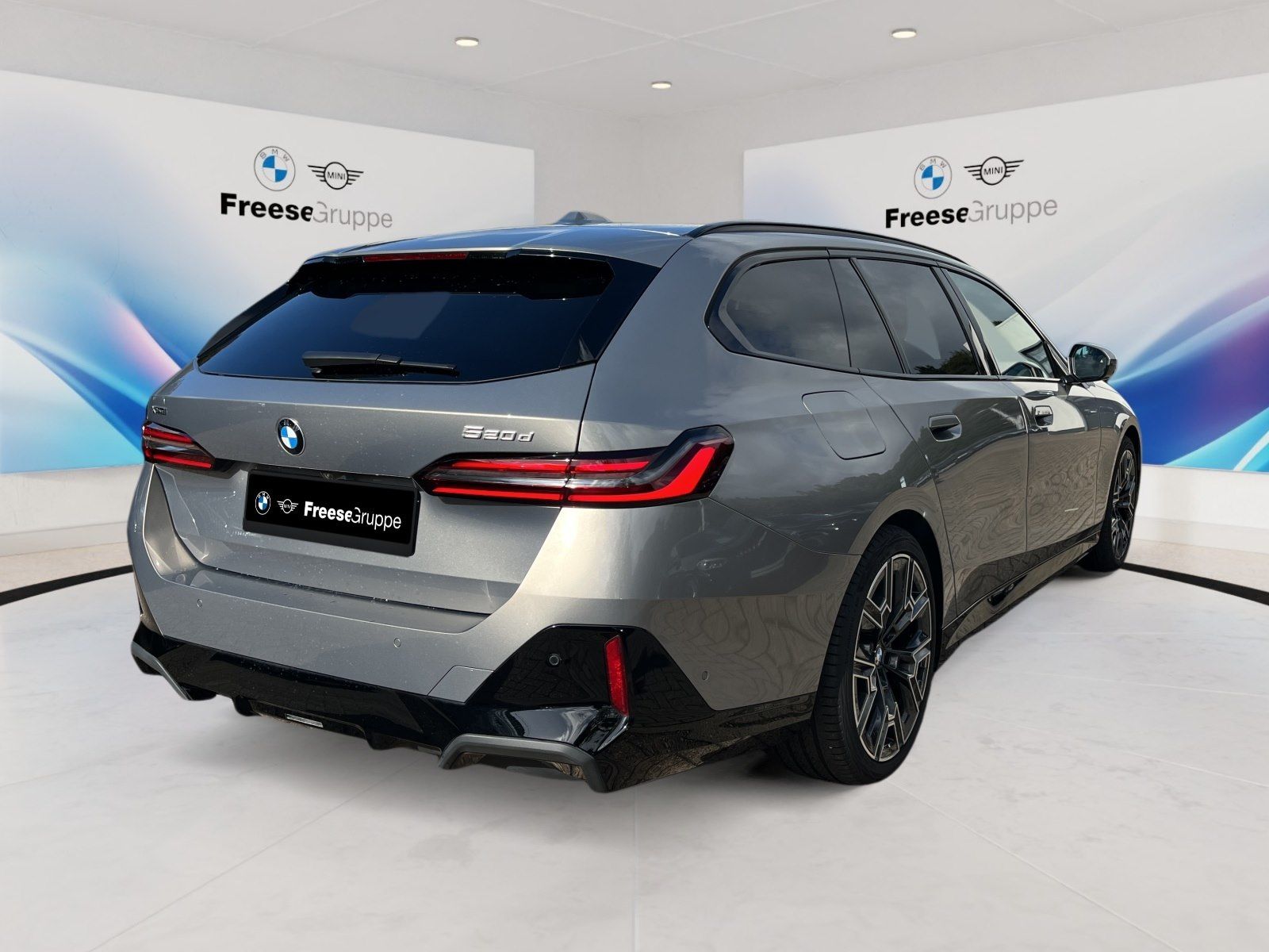 BMW 520 2026 г. Серебристый, пробег 24563 км
