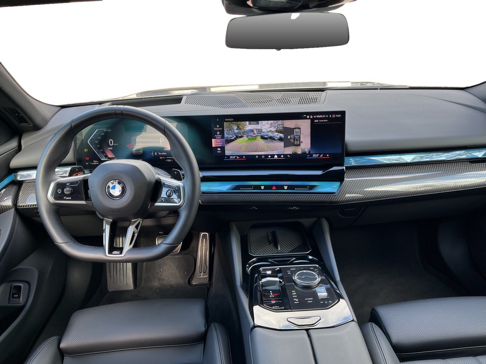 BMW 520 2026 г. Серебристый, пробег 24563 км